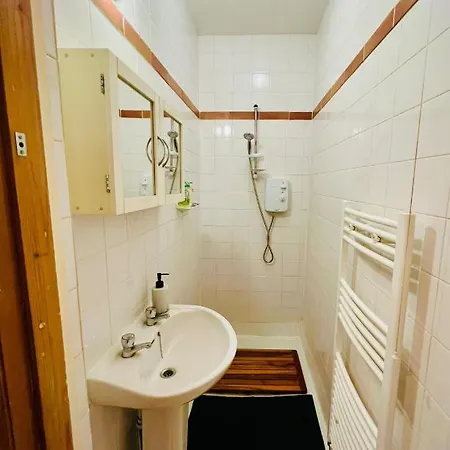 Pretty Studio, 2 Minutes To Beach! Self-Contained. Hove Buitenkant foto